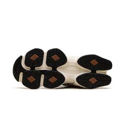 9060 "Breakfast Tea Angora"